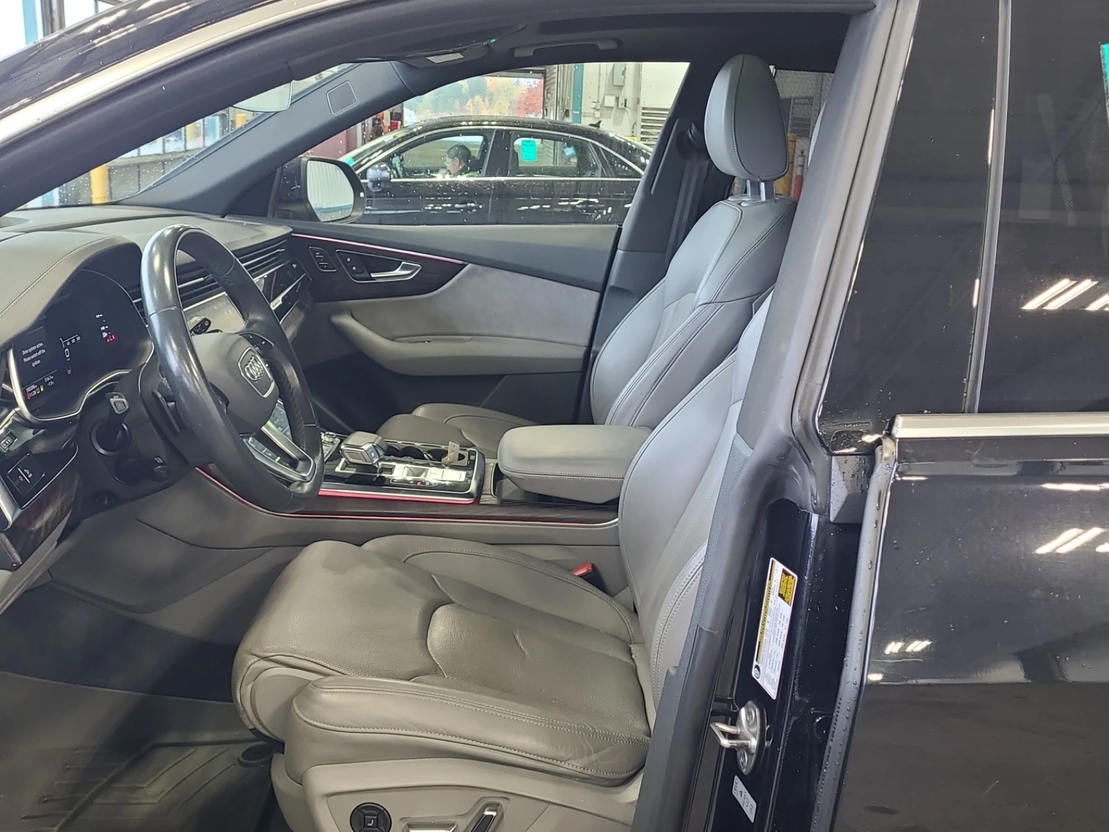 Audi Q8 CARFAX ������� | 2021 | 100 286 �� | Mobile.bg � ����������� 6