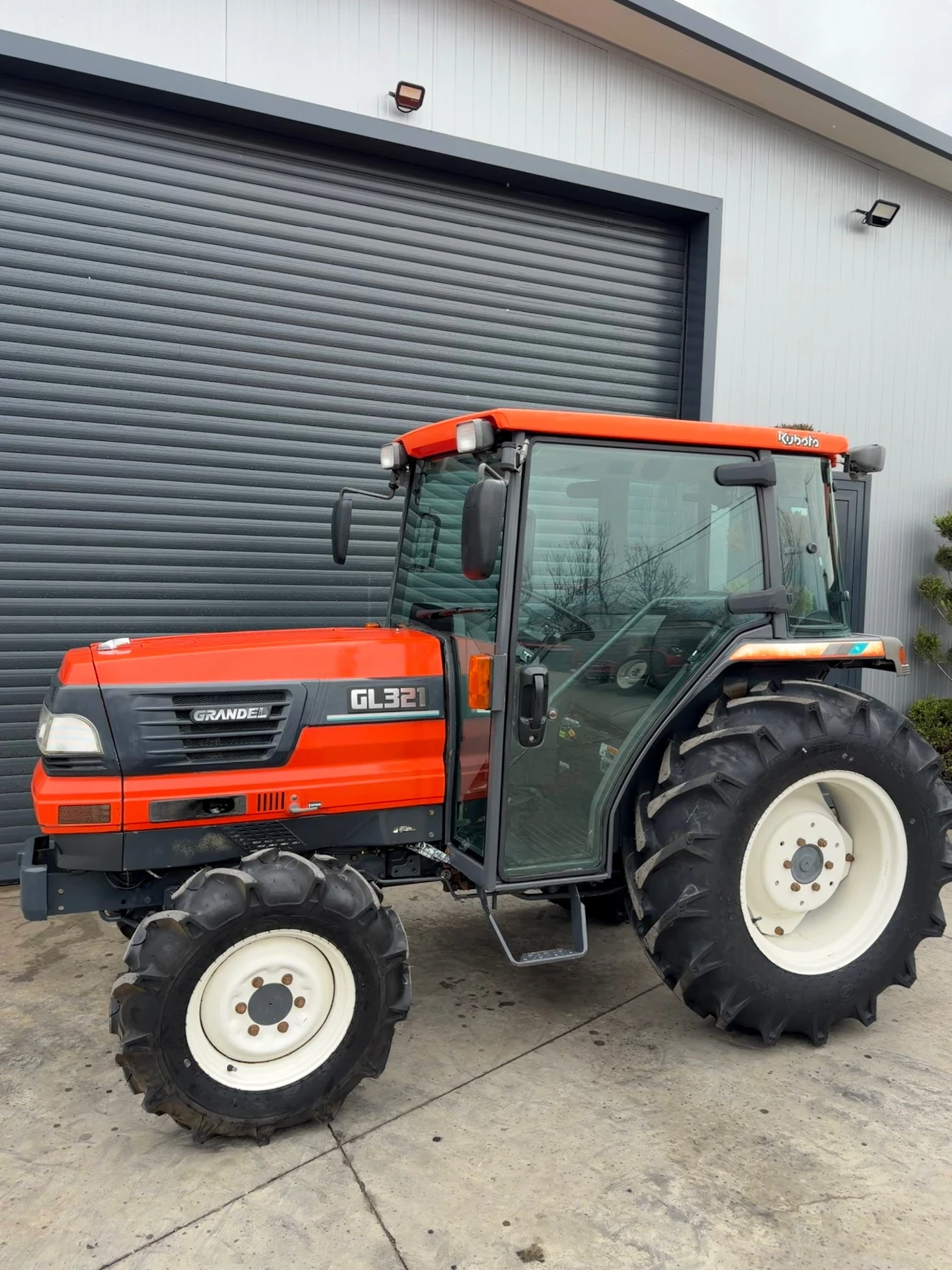 ������� Kubota GL321 32��. | Mobile.bg � ����������� 2