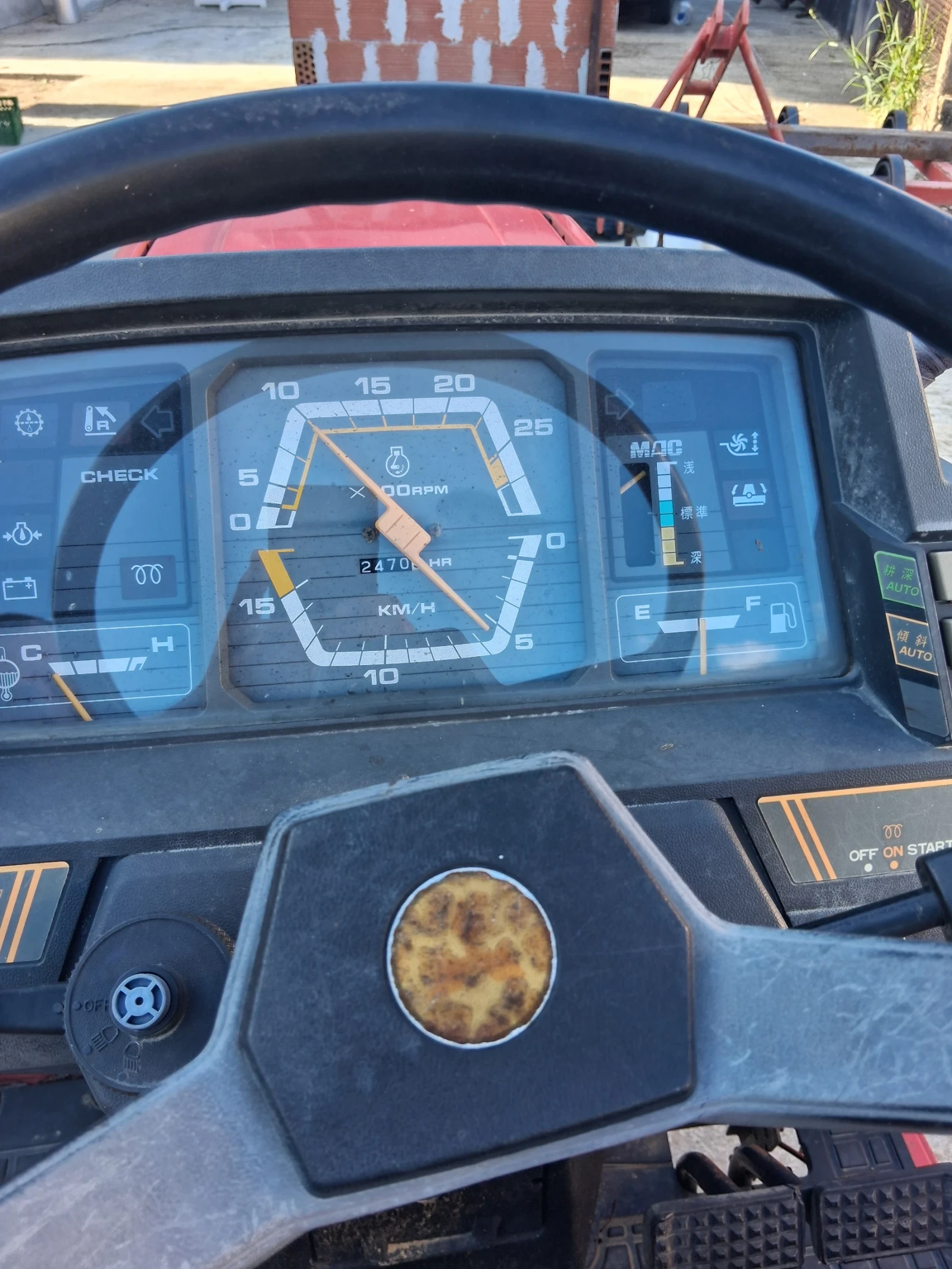 Трактор Mitsubishi MТХ28, снимка 4 - Селскостопанска техника - 56681334