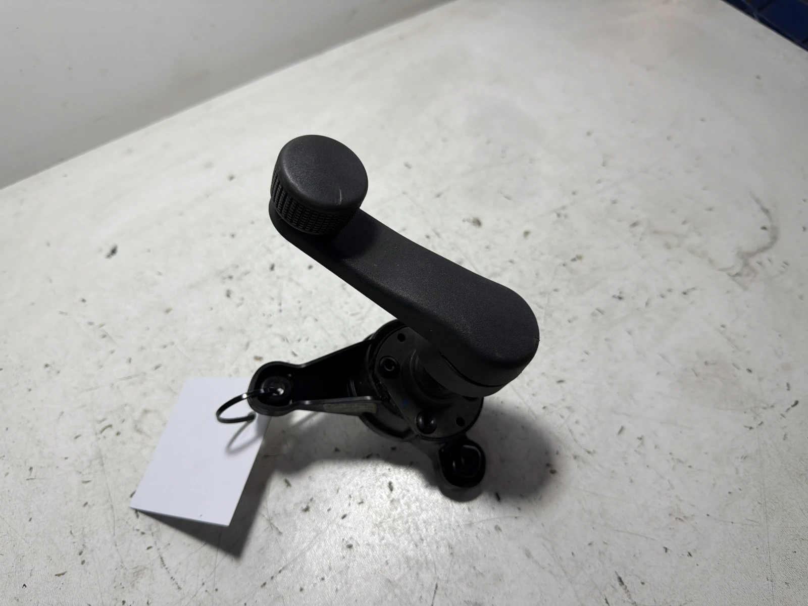дръжка за отваряне на  стъкло C06571102 1H0837581D Skoda Octavia