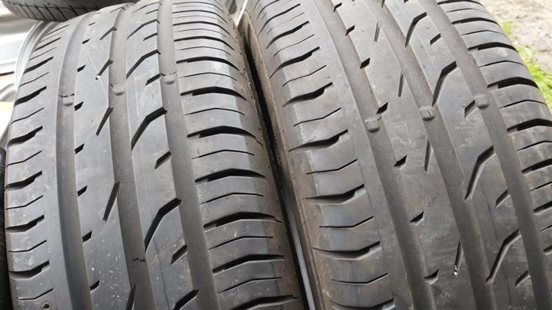 Гуми Летни 205/60R16, снимка 1 - Гуми и джанти - 29272600