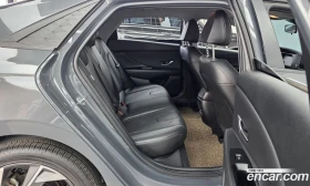 Hyundai Elantra 1.6 Smart, снимка 12