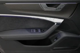 Audi Rs6 AVANT/600HP/MATRIX/CERAMIC/PANO/AHK/360/B&O/673g - 220599 лв. / 112790.48 € - 12379732 13