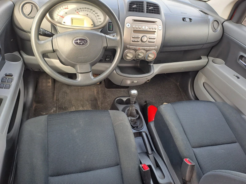 Subaru Justy 1.0, снимка 7 - Автомобили и джипове - 40838843