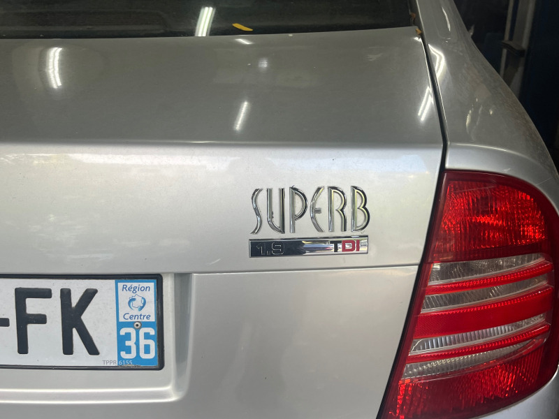 Skoda Superb 1.9 TDI десен волан за части, снимка 3 - Автомобили и джипове - 42350419