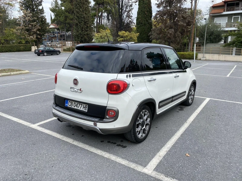 Fiat 500L Trekking , снимка 2 - Автомобили и джипове - 47556554