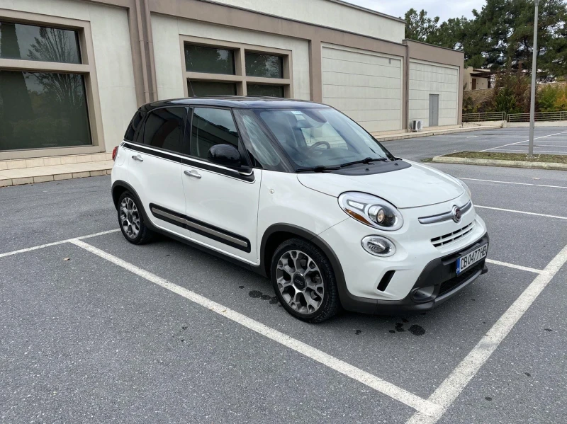 Fiat 500L Trekking , снимка 1 - Автомобили и джипове - 47556554