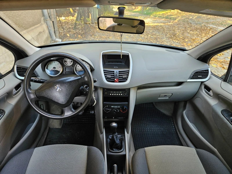 Peugeot 207 1.6HDI, снимка 14 - Автомобили и джипове - 47901349