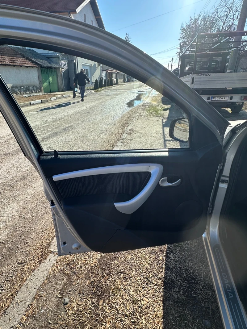 Dacia Sandero 1, 4, снимка 6 - Автомобили и джипове - 48433768