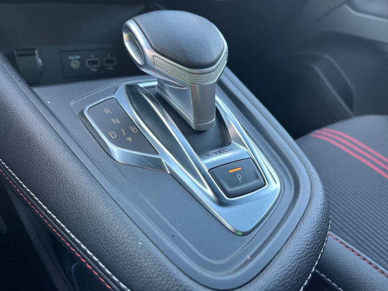 Renault Captur RS line, hybrid, full, euro 6, led, снимка 12 - Автомобили и джипове - 50792629