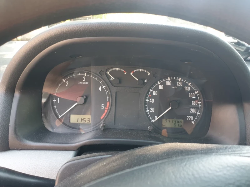 Skoda Octavia 1.9 tdi, снимка 7 - Автомобили и джипове - 52970455