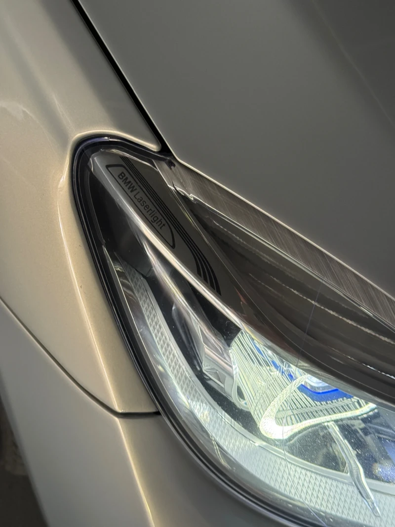 BMW 760 M760iL xDrive/LASER/Night/Sky Loung/Bowers&Wilkins, снимка 8 - Автомобили и джипове - 51909476