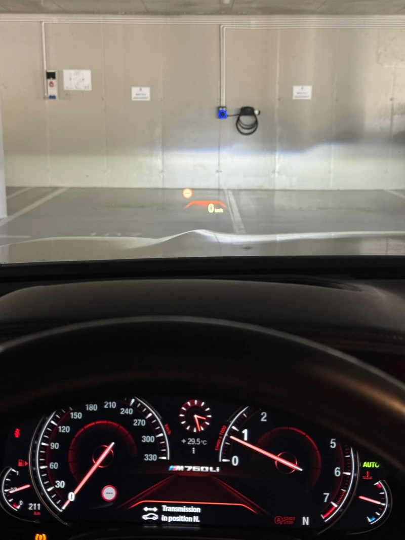 BMW 760 M760iL xDrive/LASER/Night/Sky Loung/Bowers&Wilkins, снимка 15 - Автомобили и джипове - 51909476