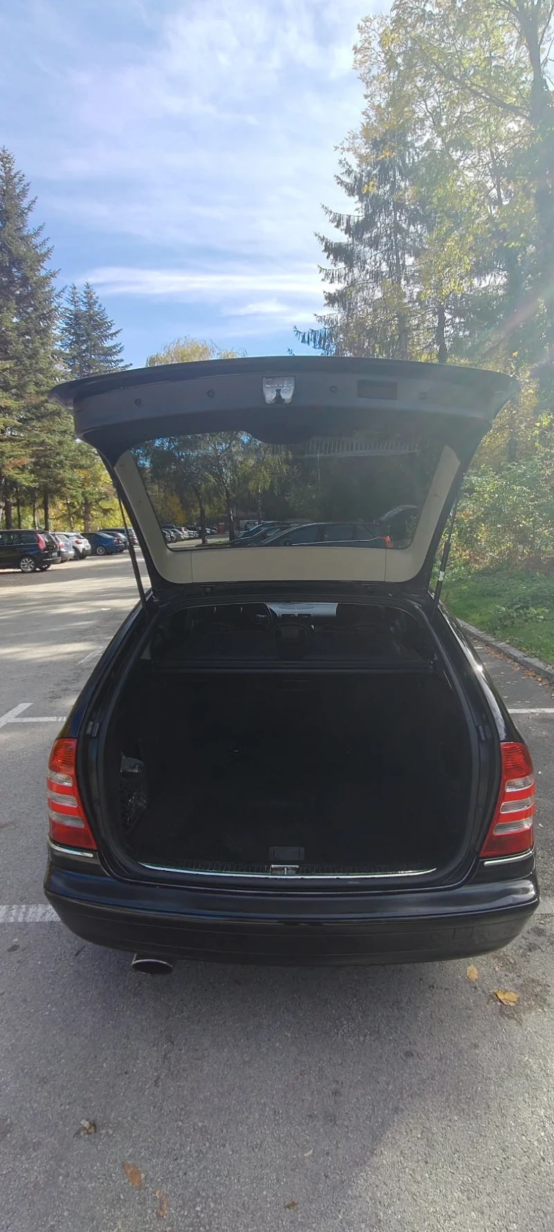 Mercedes-Benz C 230 Avantgarde+ Sport edition, снимка 6 - Автомобили и джипове - 52177605