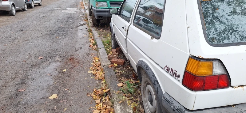 VW Golf, снимка 3 - Автомобили и джипове - 52454795