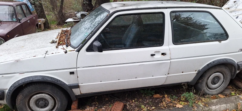 VW Golf, снимка 2 - Автомобили и джипове - 52454795