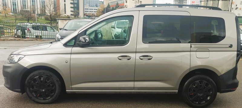 VW Caddy 2.0 TDI 6+ 1, снимка 3 - Автомобили и джипове - 52484900