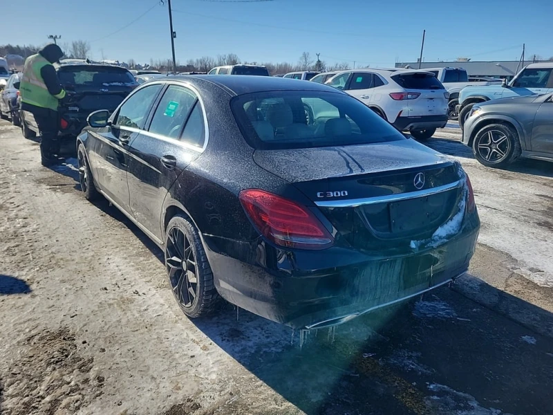Mercedes-Benz C 300 * CARFAX * БЕЗ ПЪРВОНАЧАЛНА ВНОСКА, снимка 4 - Автомобили и джипове - 53338885