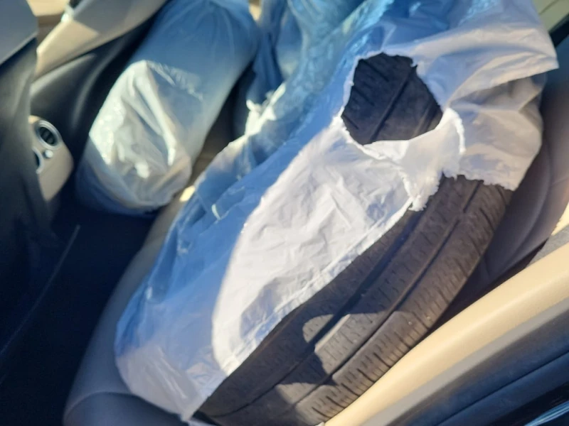 Mercedes-Benz C 300 * CARFAX * БЕЗ ПЪРВОНАЧАЛНА ВНОСКА, снимка 12 - Автомобили и джипове - 53338885