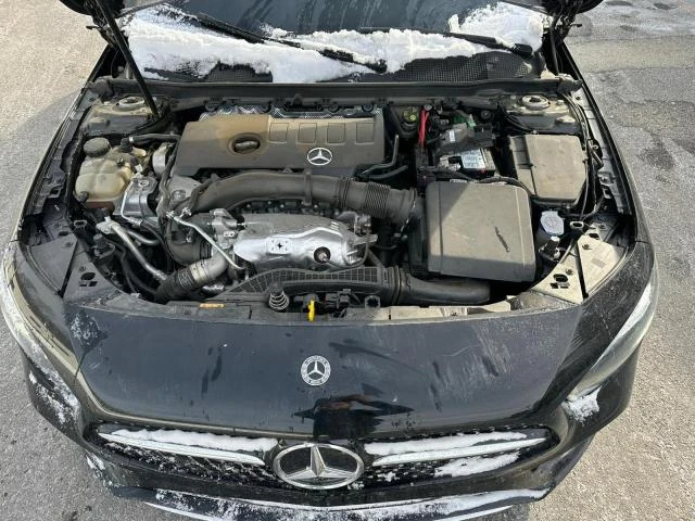 Mercedes-Benz A 220 4MATIC, снимка 9 - Автомобили и джипове - 49386287