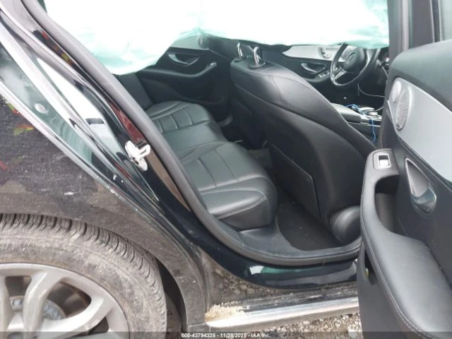 Mercedes-Benz C 300 4MATIC* MULTIBEAM LED* BURMESTER* PANORAMA* , снимка 12 - Автомобили и джипове - 53160484