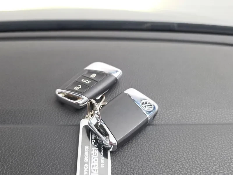 VW Passat 2.0 TDI PRESTIGE, снимка 15 - Автомобили и джипове - 55207649