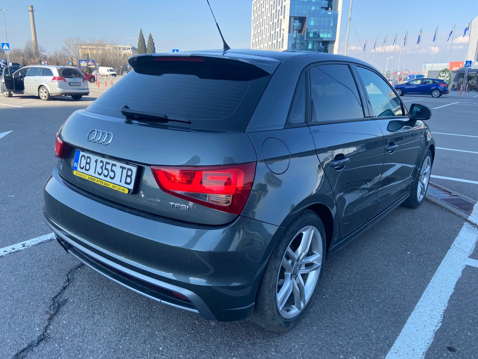 Audi A1 1.4 TFSI S-line 185к.с - изображение 3