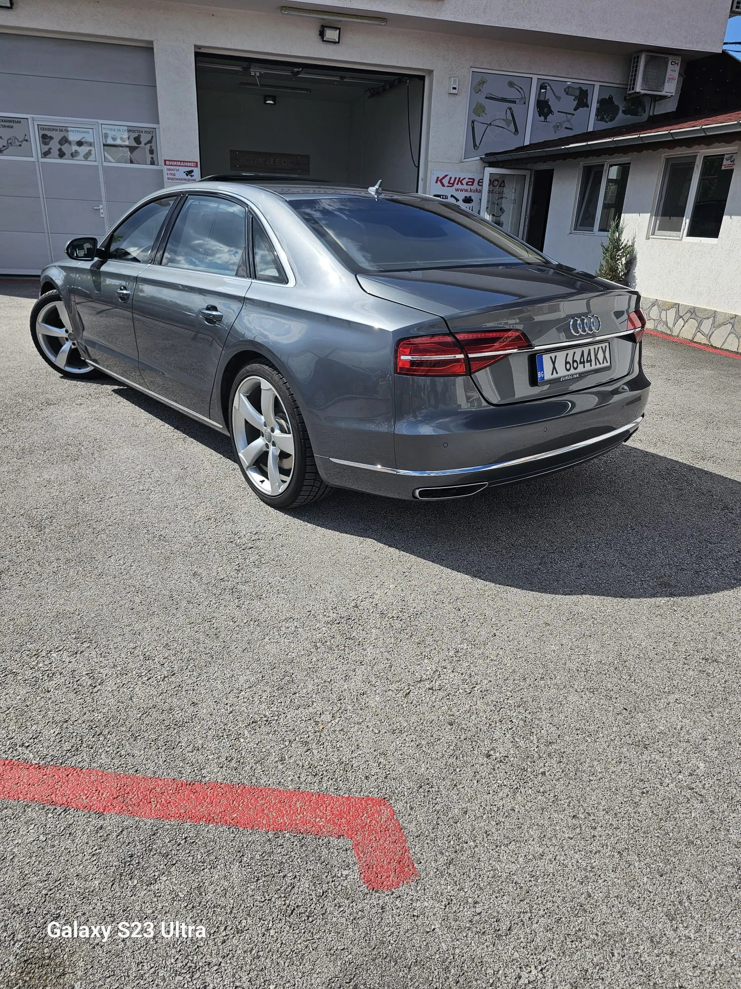 Audi A8 4.2TDI LONG 3xTV - изображение 4