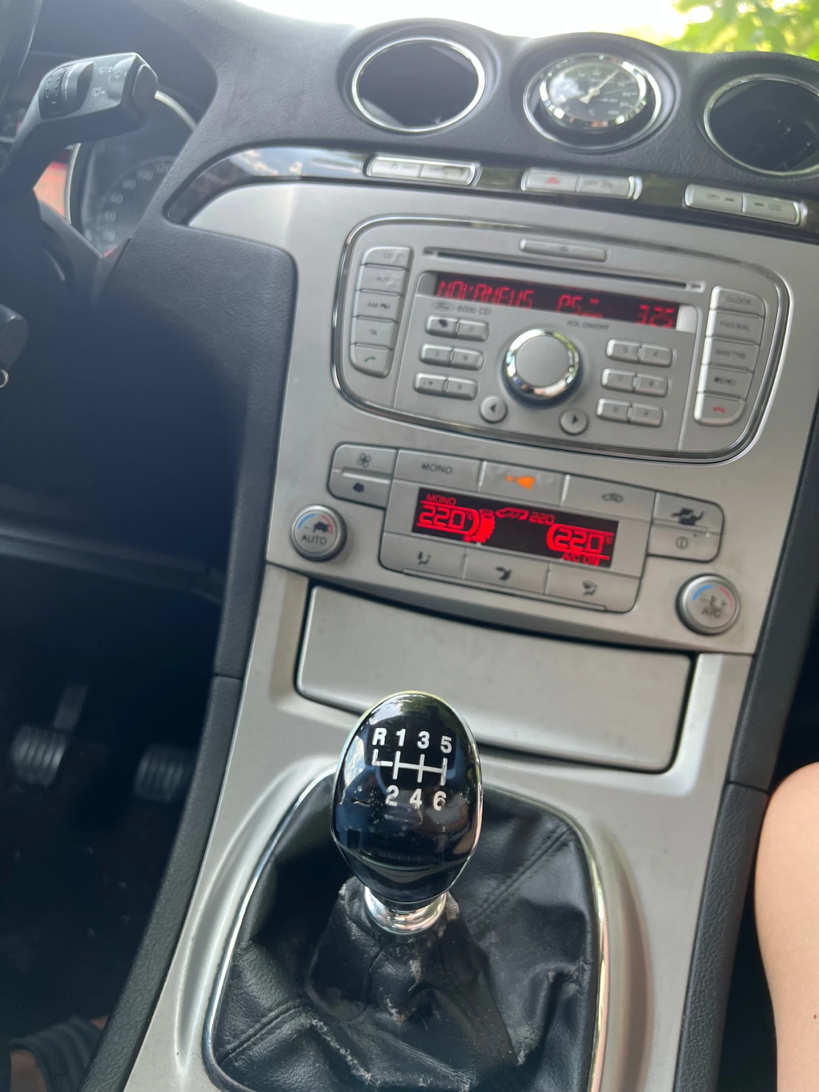 Ford Galaxy 2.0 - изображение 9