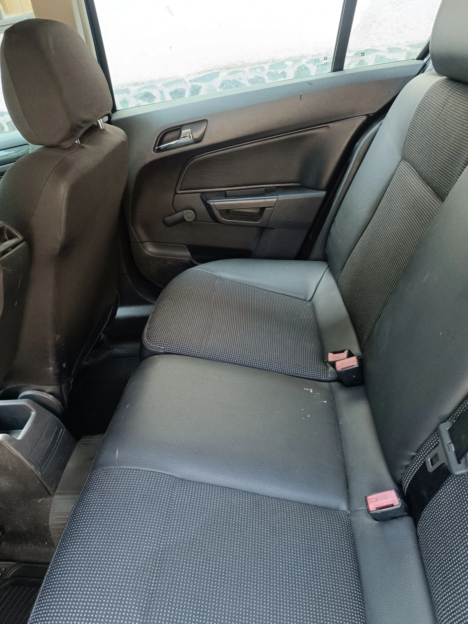 Opel Astra 1.6 - изображение 8