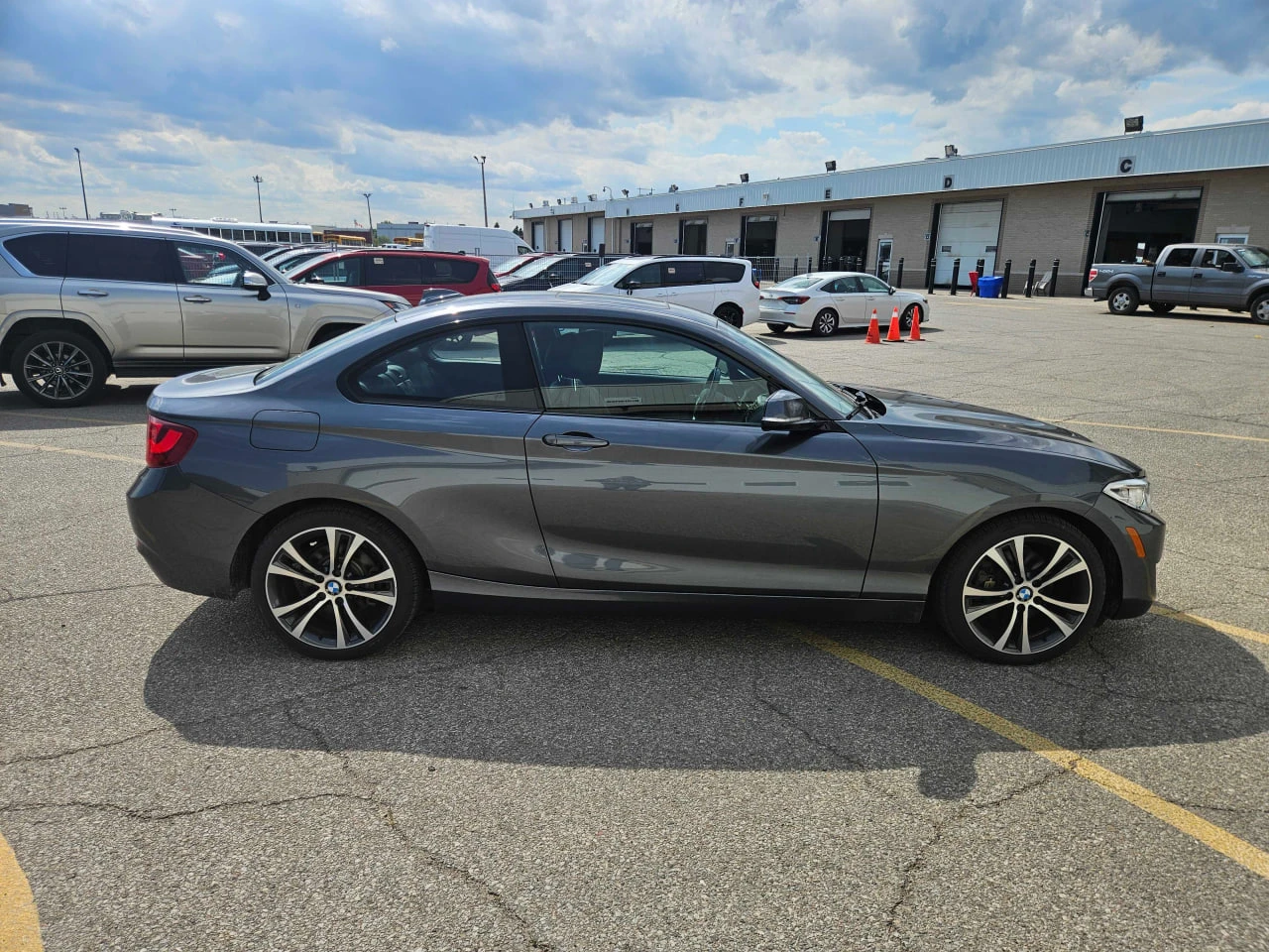 BMW 228 * CARFAX * АВТО КРЕДИТ * ЦЕНА ДО БГ! - изображение 7