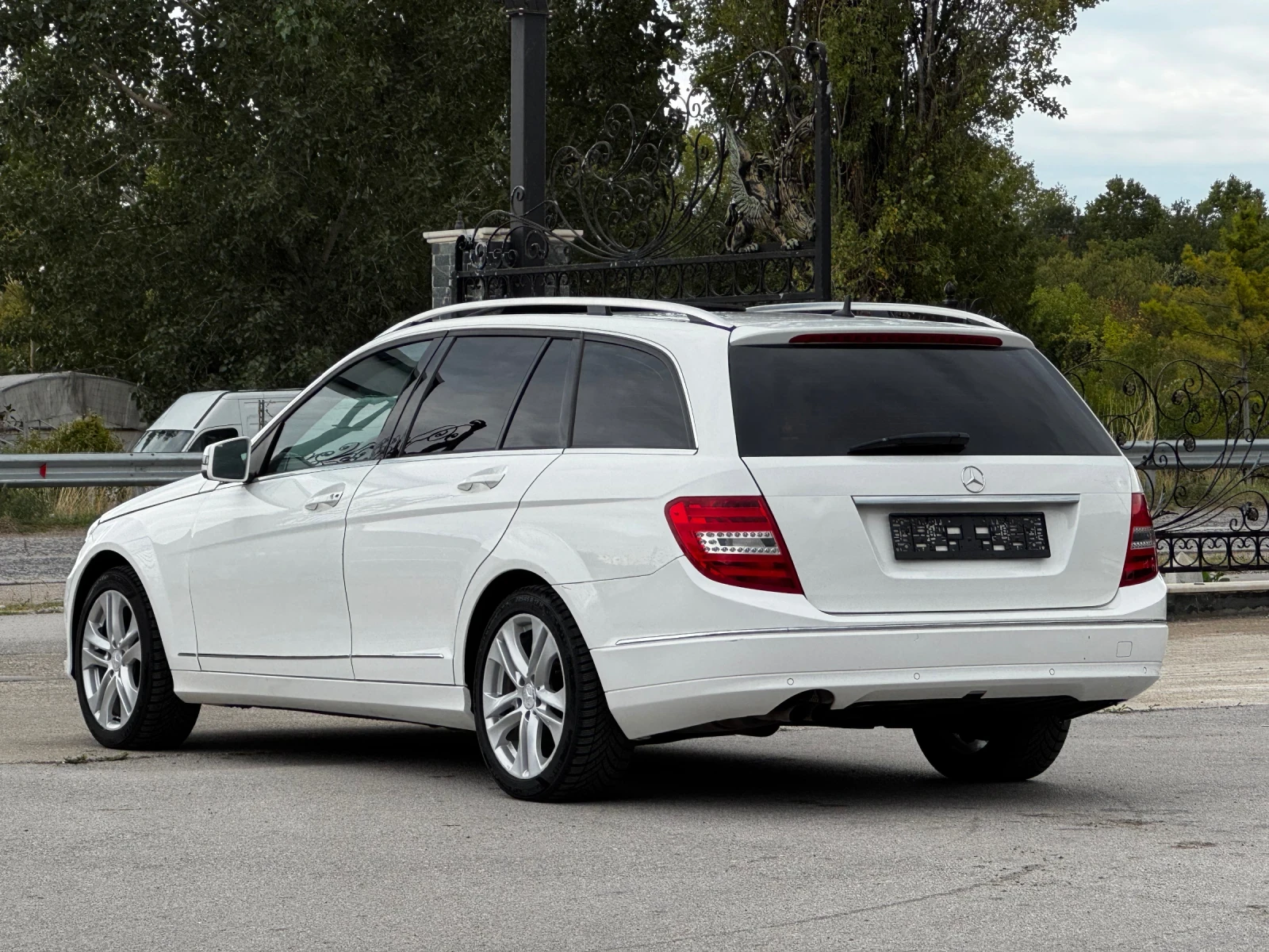 Mercedes-Benz C 180 FACE АВТОМАТ - изображение 3