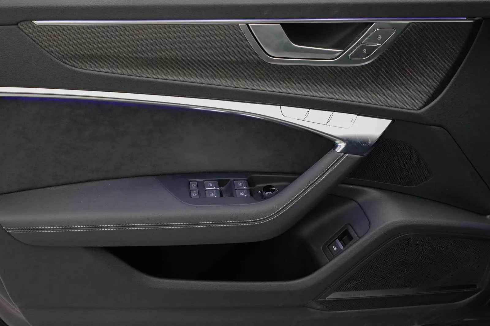 Audi Rs6 AVANT/600HP/MATRIX/CERAMIC/PANO/AHK/360/B&O/673g | Mobile.bg � ����������� 13