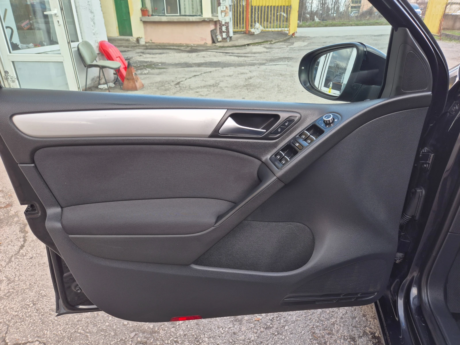 VW Golf 1.6TDI 105�.�. ITALY | Mobile.bg � ����������� 15