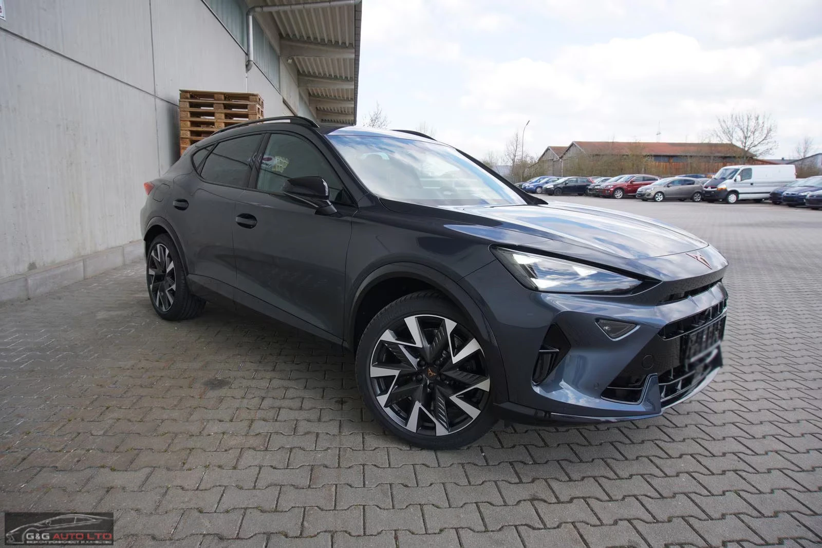 Cupra Formentor 2.0TSI/333HP/4DRIVE/VZ/PANO/CAM/MEMO/NAVI/941g, снимка 7 - Автомобили и джипове - 53894736