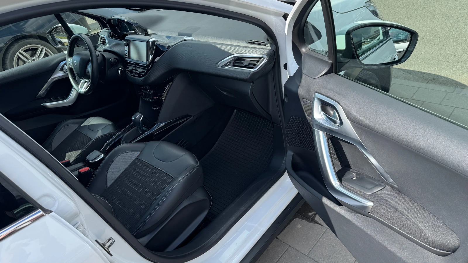 Peugeot 2008 1.5HDI ���������, PDC, Full LED, NAVI | Mobile.bg � ����������� 14