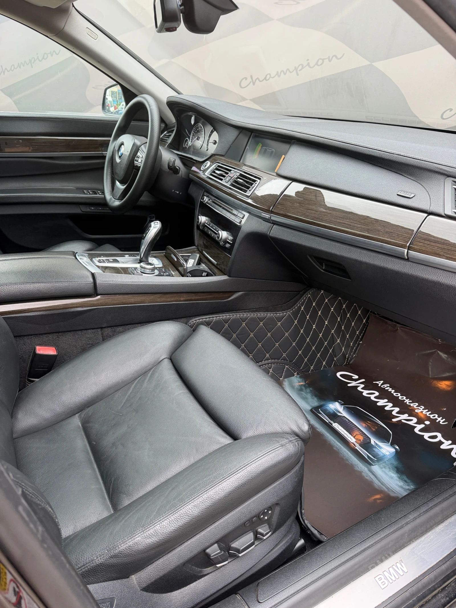 BMW 730 Бартер лизинг, снимка 15 - Автомобили и джипове - 54287153