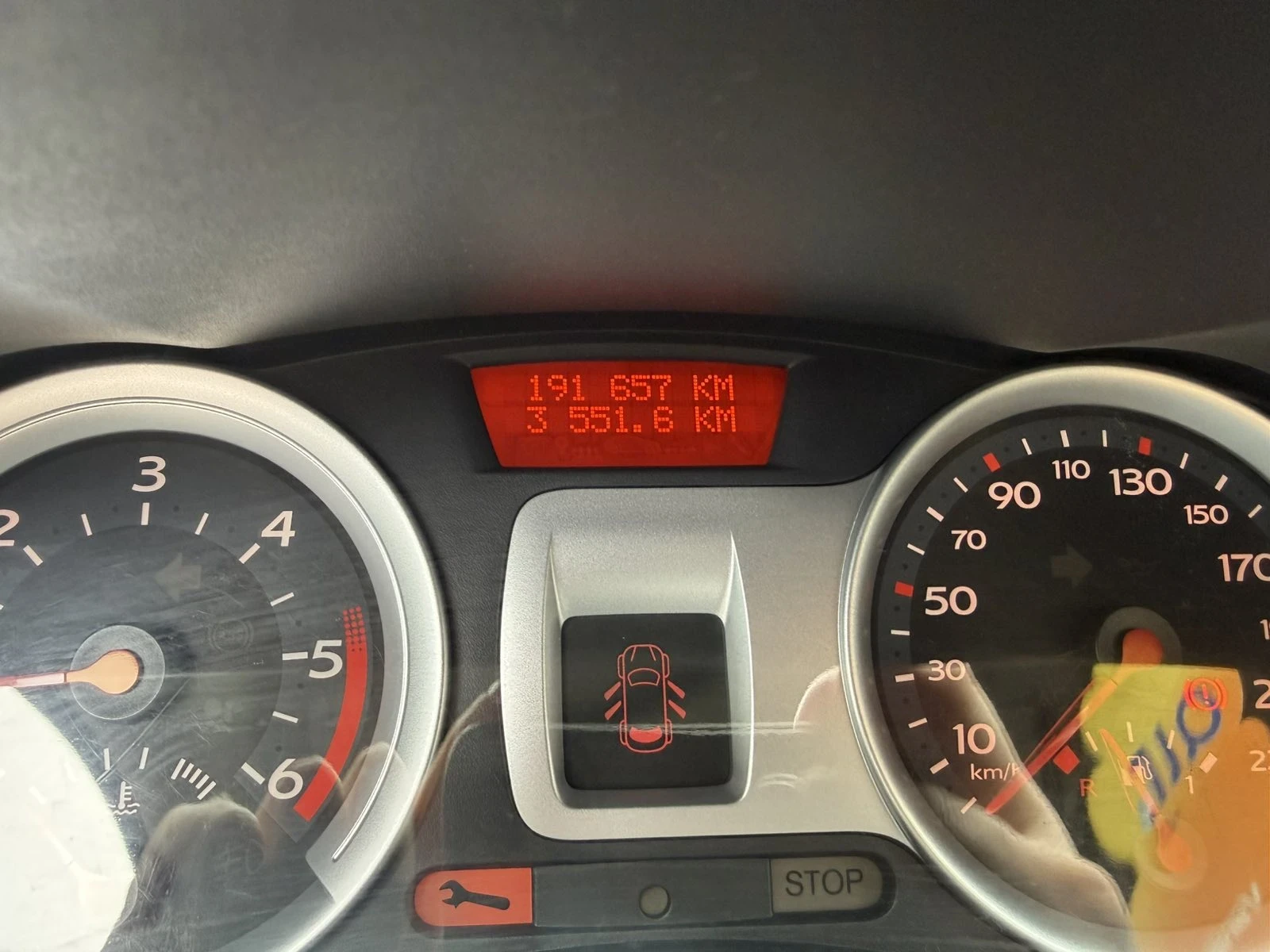 Renault Clio 1.5 dci, снимка 6 - Автомобили и джипове - 55016388