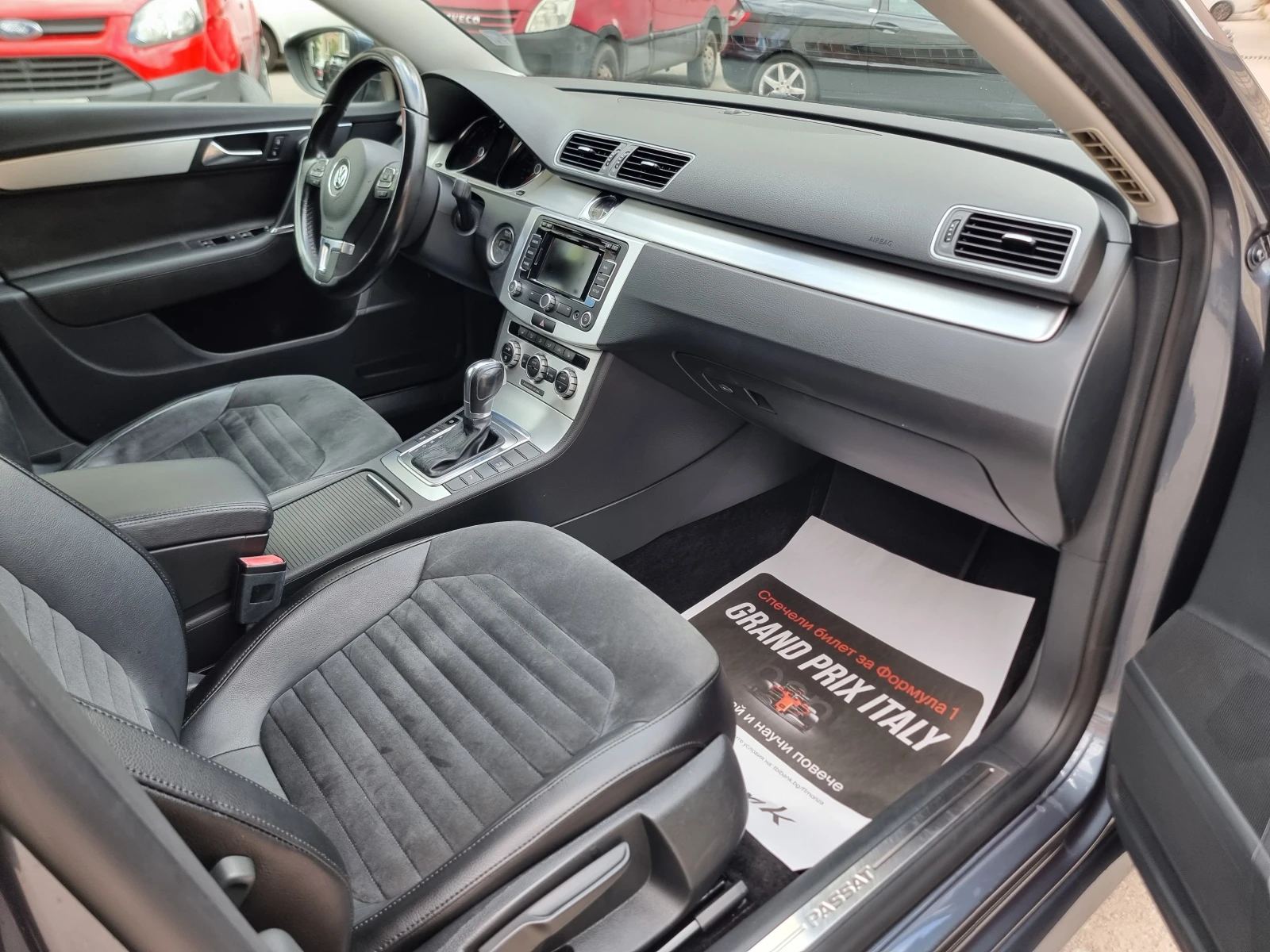 VW Passat 2.0TDI* AVTOMAT* , снимка 12 - Автомобили и джипове - 55666249