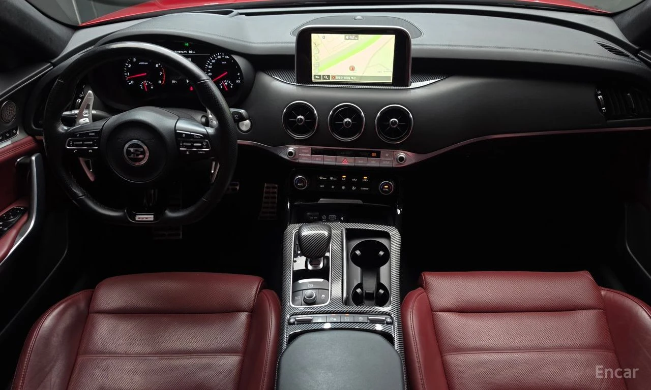 Kia Stinger 3.3* TURBO* GT* AWD* ОБДУХВАНЕ* ХЕДЪП* ДИСТРОНИК* , снимка 8 - Автомобили и джипове - 55844815
