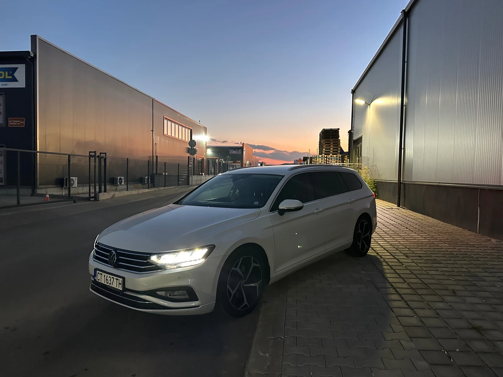 VW Passat Digital FACELIFT