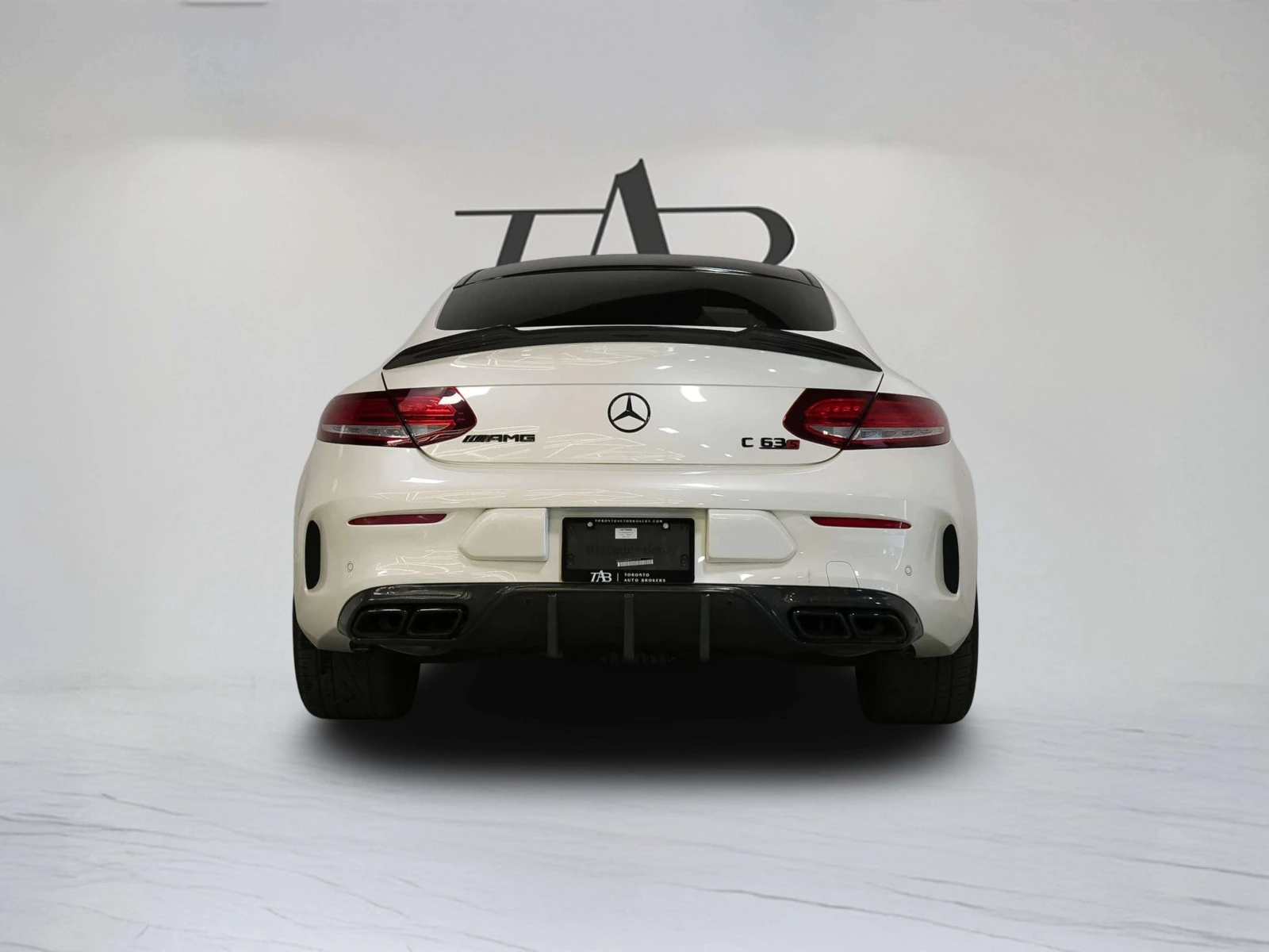 Mercedes-Benz C 63 AMG * S | | STARLIGHT ROOF | PREMIUM PKG * CARFAX * ЦЕ, снимка 6 - Автомобили и джипове - 55872435