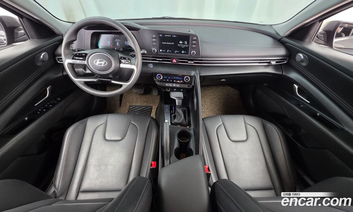 Hyundai Elantra 1.6 Smart, снимка 7 - Автомобили и джипове - 55972746