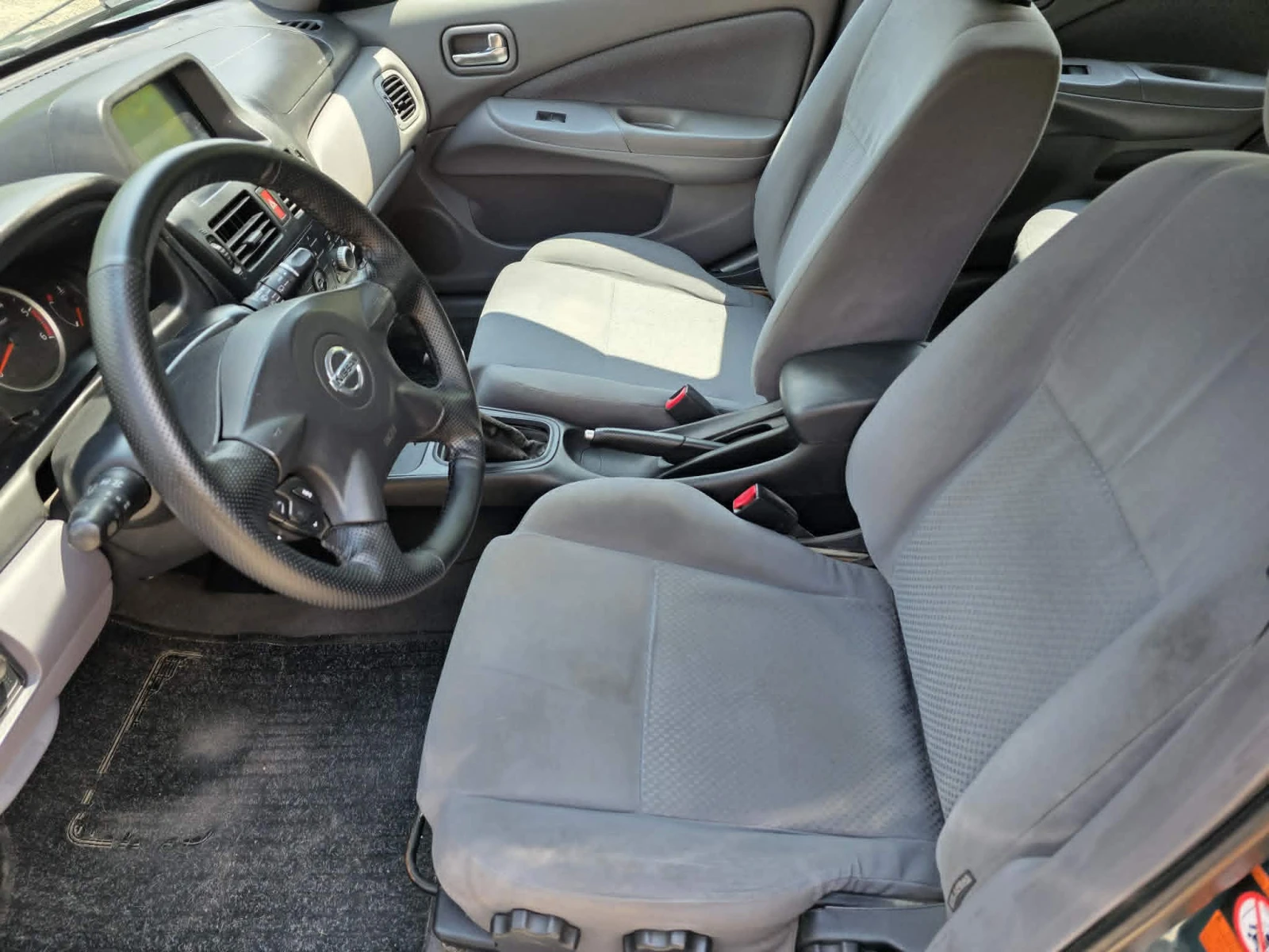 Nissan Almera 1.5 dci, снимка 12 - Автомобили и джипове - 55992846