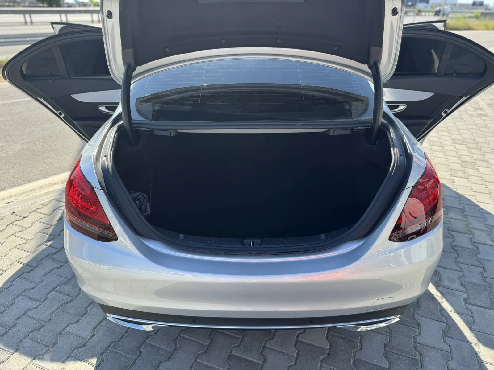 Mercedes-Benz C 220, снимка 9 - Автомобили и джипове - 56248462