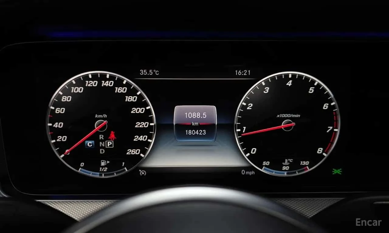 Mercedes-Benz E 300 AMG Line/ПОДГРЕВ/ОБДУХ/360/ХЕДЪП/, снимка 8 - Автомобили и джипове - 56332153