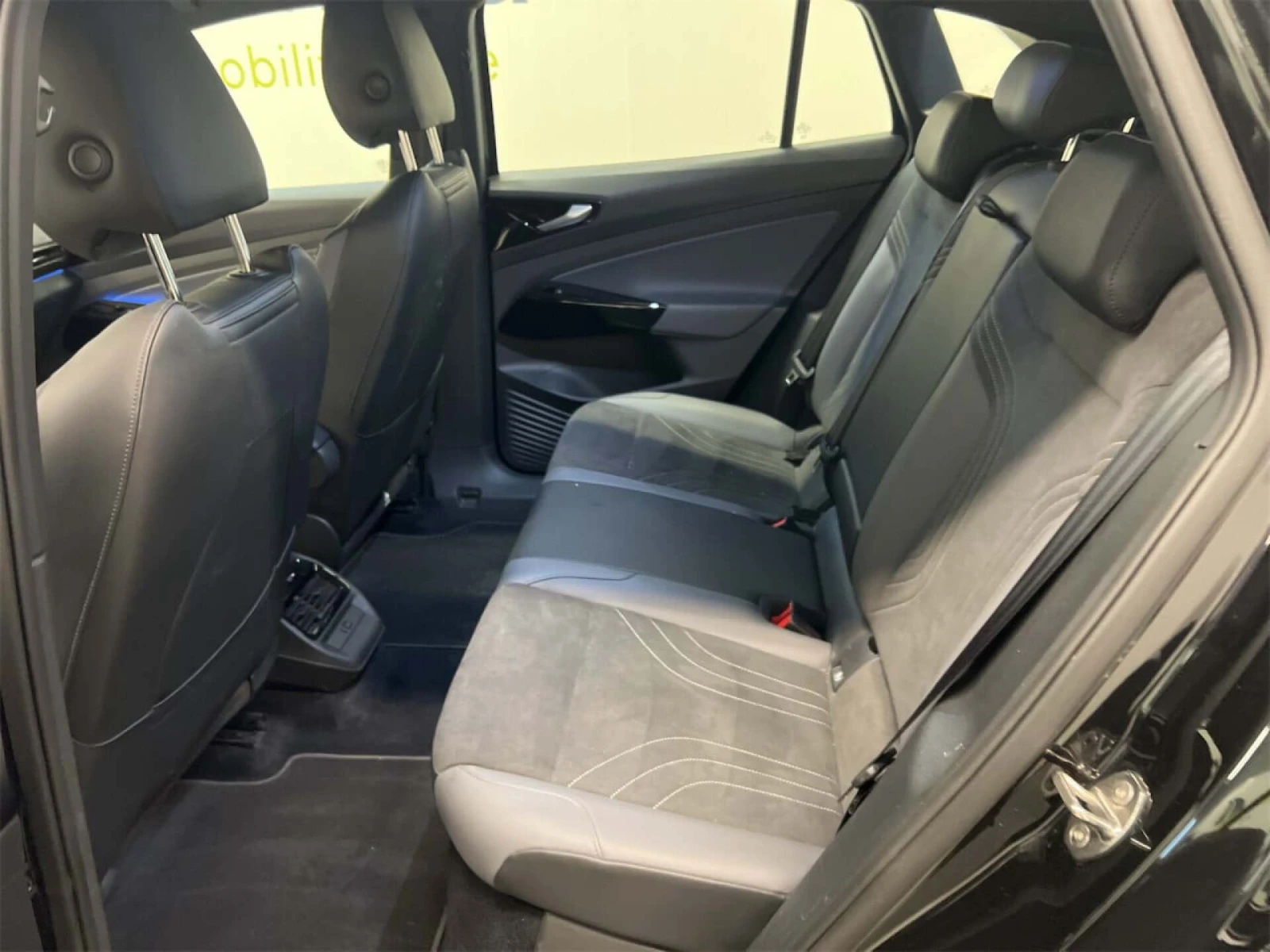 VW ID.4 Pro Leather LED Navi 93.6% SoH, снимка 6 - Автомобили и джипове - 56667978