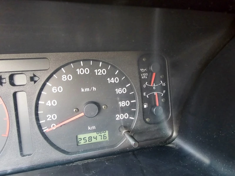 Isuzu Trooper, снимка 14 - Автомобили и джипове - 47710283