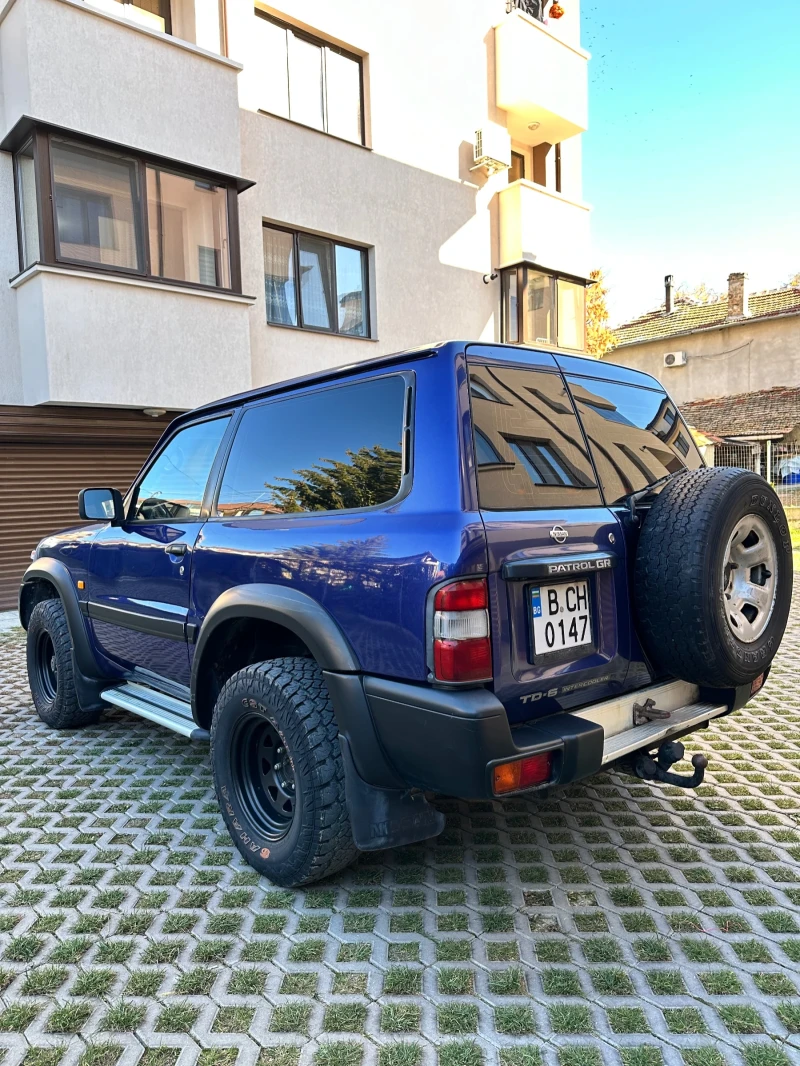 Nissan Patrol Y61 2.8 TD Климатик, снимка 3 - Автомобили и джипове - 47735618