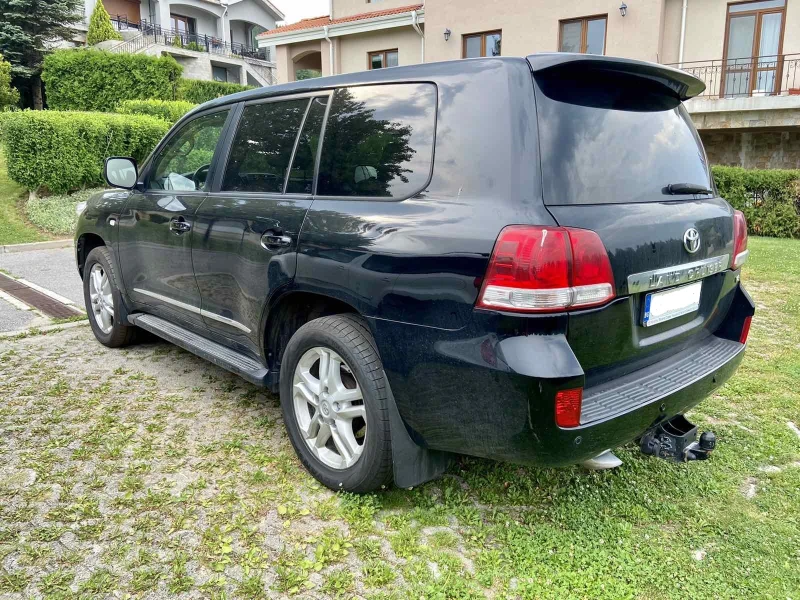 Toyota Land cruiser 200, снимка 3 - Автомобили и джипове - 47978230